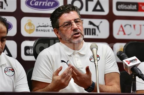 فيتوريا ليس الأول.. اختيارات أثارت الجدل قبل أمم أفريقيا